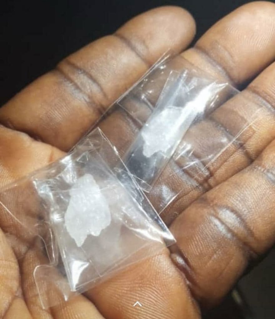 cedathewiper_'s tweet photo. Bro to bro: this is Ice 🧊. It’s not a lifestyle it’s a slow killer. It can destroy your health, career, money, and future.
Taking Ice doesn’t make you gallant. It puts everything you’ve worked for at risk.
Stay away from drugs. Protect your life, your pocket, and your future. 🛑 https://t.co/GbOt22SdT4