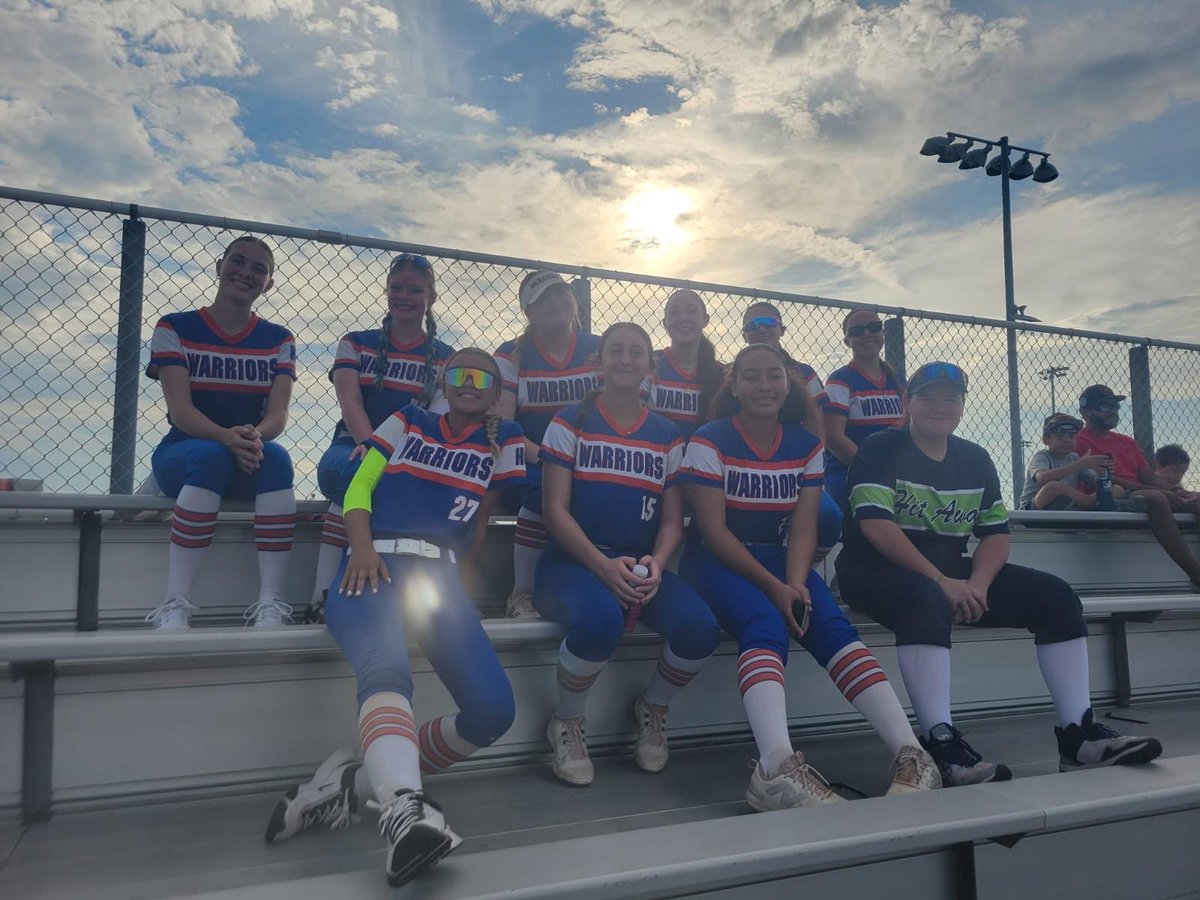 SarahHorne75's tweet photo. @HCYASoftball is back on the field! Had a great 4-0 win against La Porte on Monday and got to play with some great new teammates! https://t.co/xJDnTisA3T