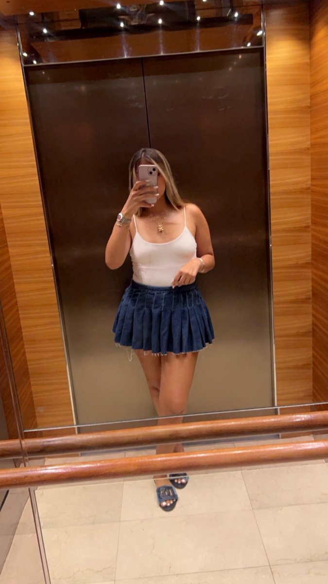 MarandaShelvy's tweet photo. i just feel like i have so many unique life experiences that are worth sharing, and maybe it will help someone :] https://t.co/S1xnrmfYaT