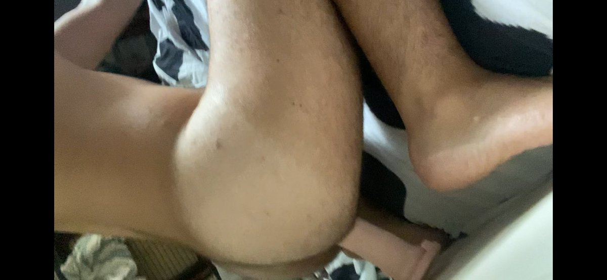 N0C0MM3NT666's tweet photo. took the full 9 inches for the first time today :D https://t.co/Sjvd4O8YOO