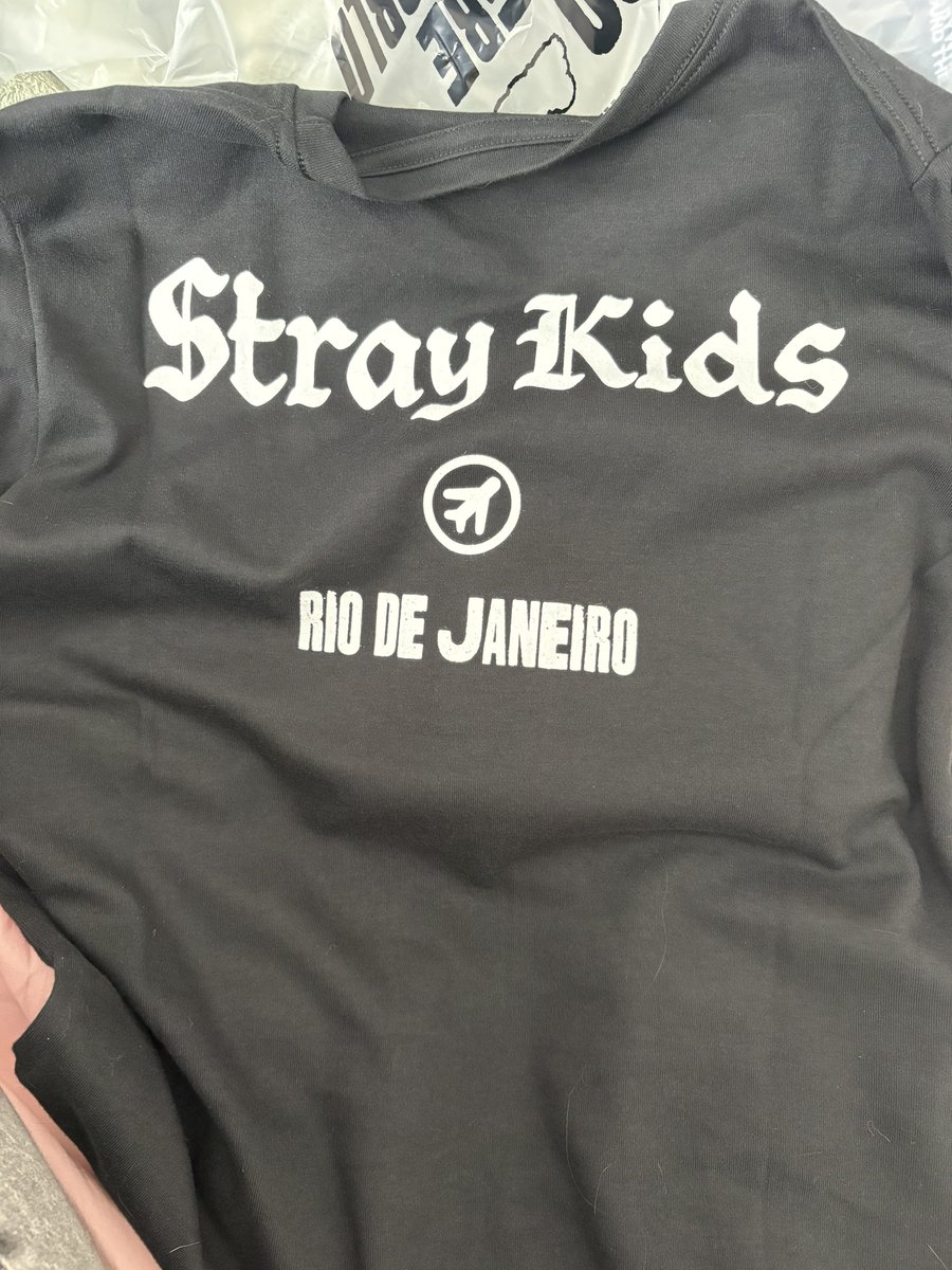shoyoskz's tweet photo. a blusa eh tamanho único e M https://t.co/ulk4VHn4pq