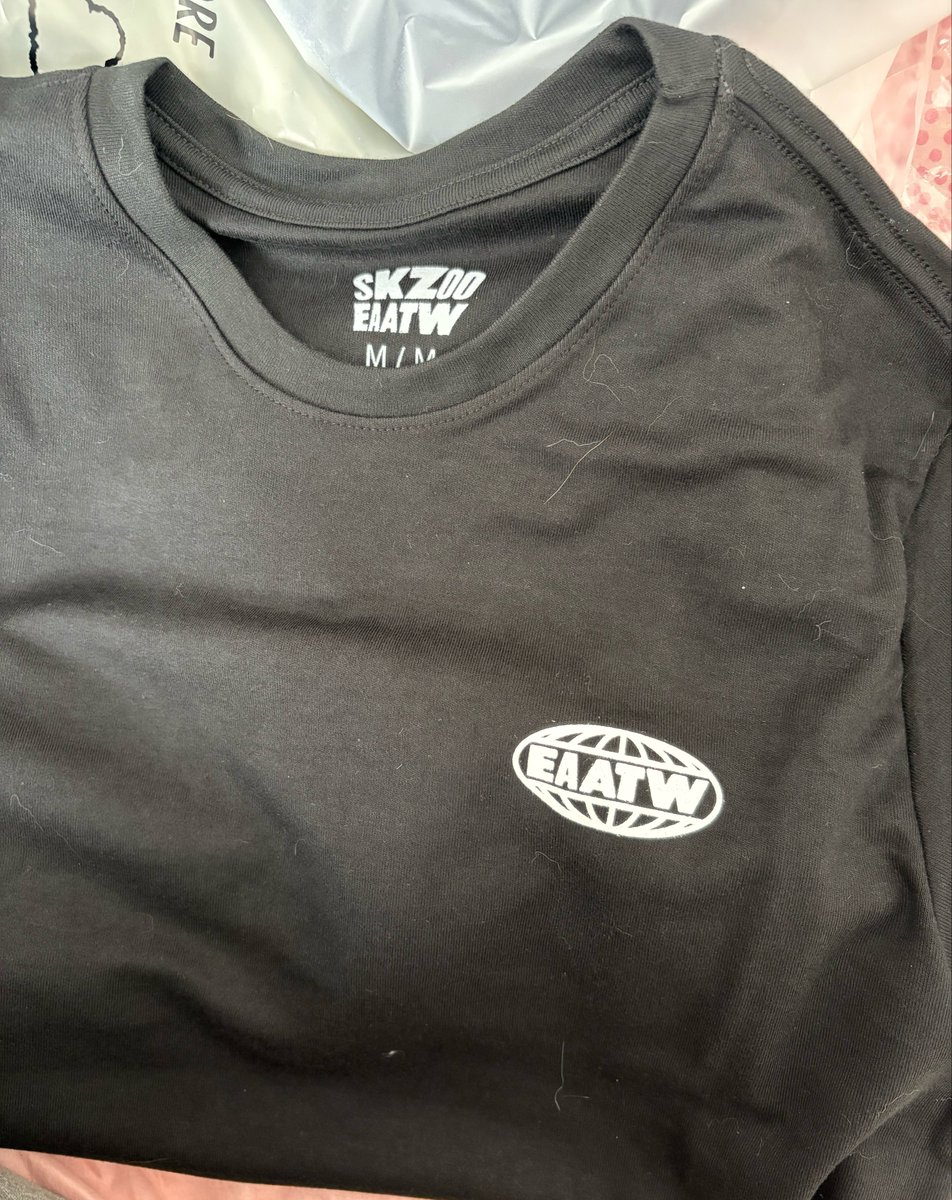 shoyoskz's tweet photo. a blusa eh tamanho único e M https://t.co/ulk4VHn4pq