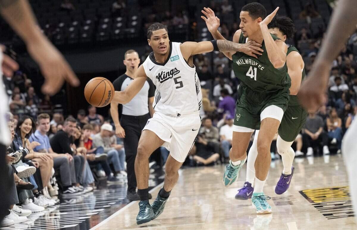 KingsLeadSM's tweet photo. When is the next time the Sacramento Kings make the playoffs? https://t.co/SjNv39GEFA