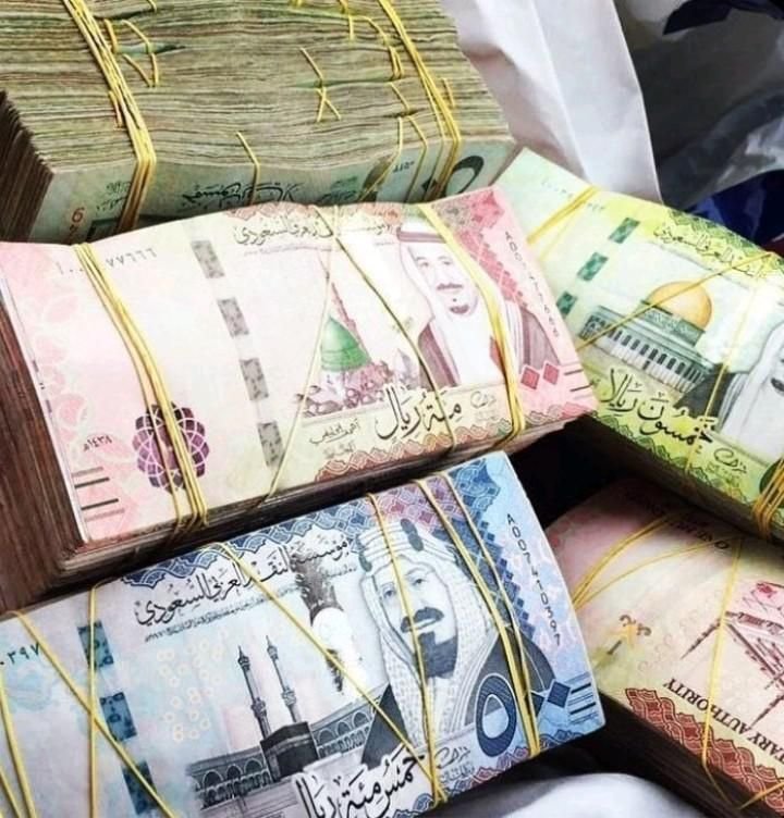 AbwBdallh4294's tweet photo. لو جتك ٢ مليون ﷼ سعودي  اليوم
هل يمكن للمبلغ .. أن يحل كل مشاكلك 💵 

◯ نعم

◯ لا https://t.co/8x8JYHLdYN