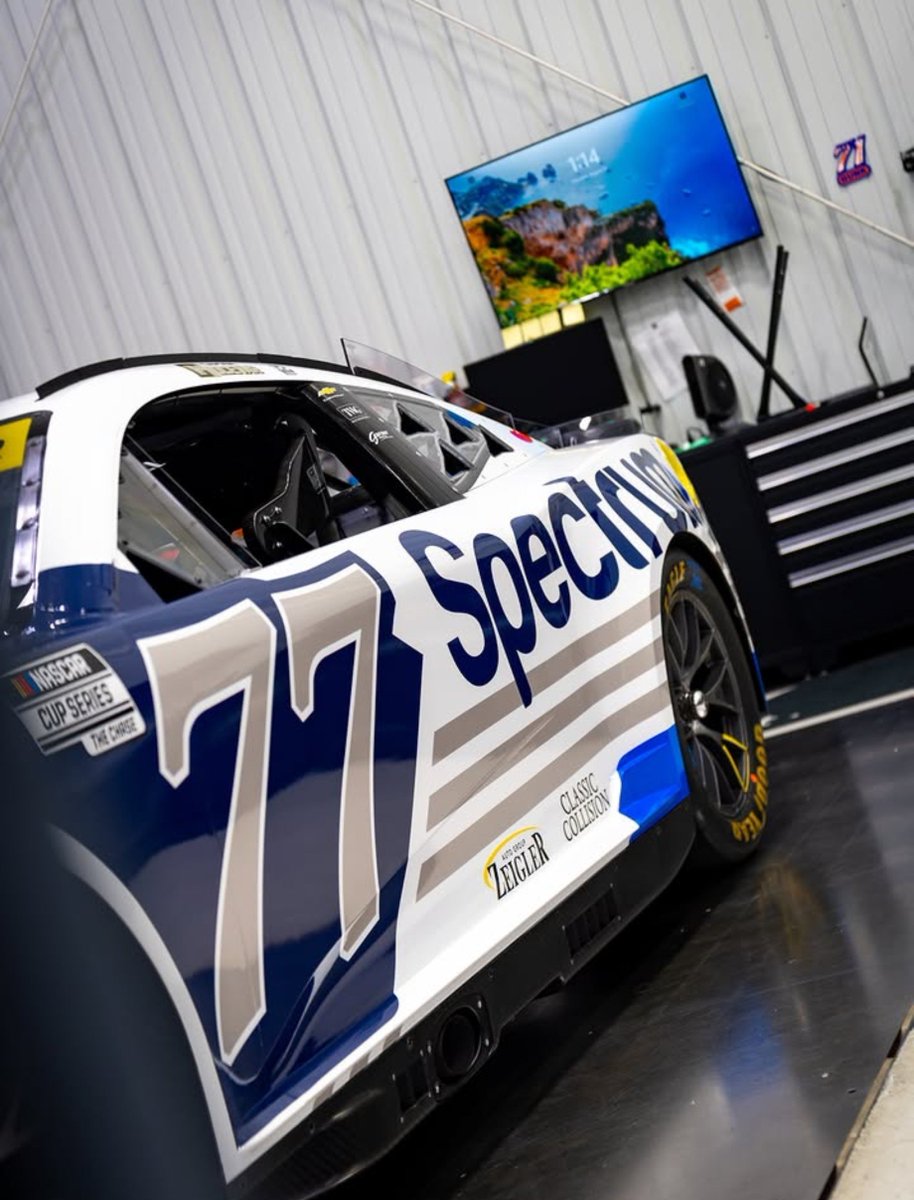 LogSomeLaps's tweet photo. Spire Motorsports 

Starting our chase with spectrum on board this weekend! https://t.co/2ICt9Yt2AC