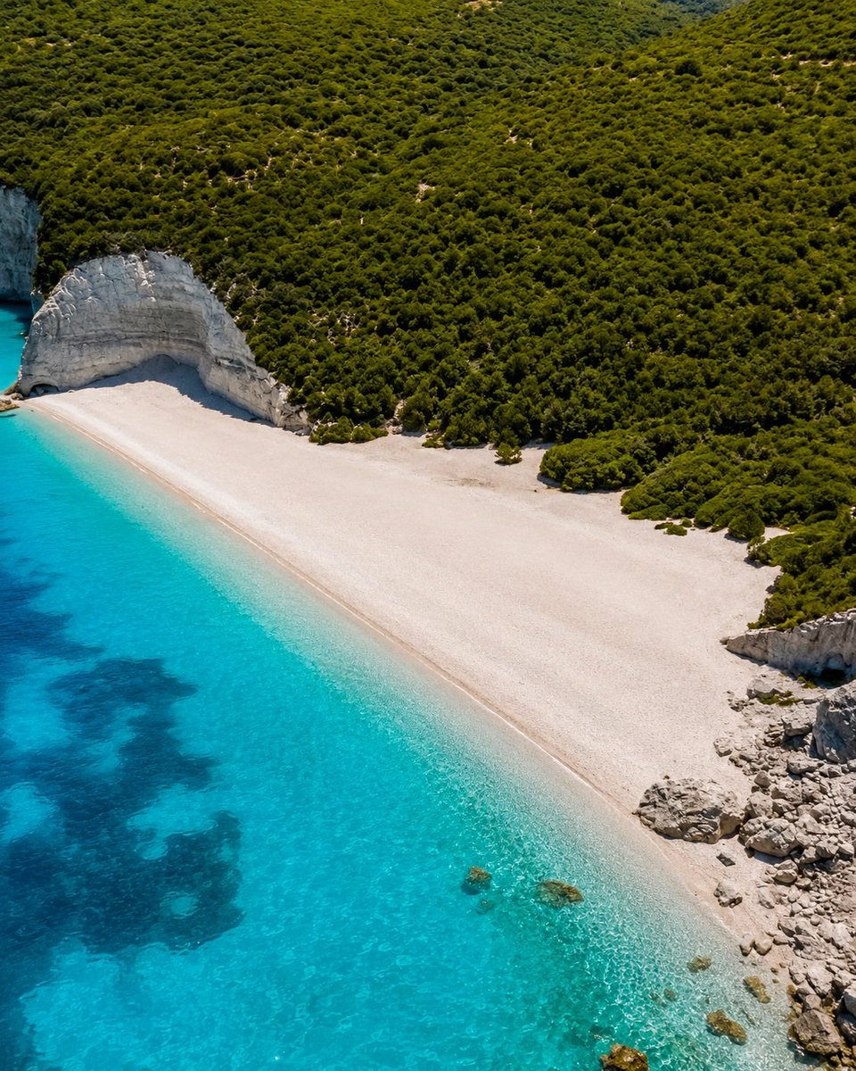 GreekPictures's tweet photo. #Fteri beach of #Kefalonia, Greece was voted as the second best beach in the world for 2026 by The World's 50 Best Beaches, https://t.co/61genuN3Kz https://t.co/D26HMGjm5H
