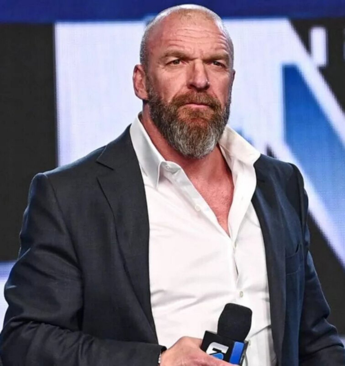 EliteClubS0B's tweet photo. People within WWE’s post-production department reportedly feel “handcuffed” at times by the restrictions Netflix has put in place, particularly following the recent censorship on RAW.

While WWE was aware of the parameters Netflix would be putting in place, some internally didn’t expect the restrictions to be this extensive.

(@WrestleVotes on @FightfulSelect)