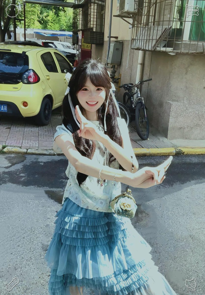 sebasr0711's tweet photo. That night, as I made my way back to the hotel through the hushed streets, a bittersweet feeling washed over me—sadness at the thought that my Paris adventure was drawing to a close, mingled with a thrill for the adventures still ahead. 🥓 A rabbit hops along, its movements kee https://t.co/gJmlXRGDWA