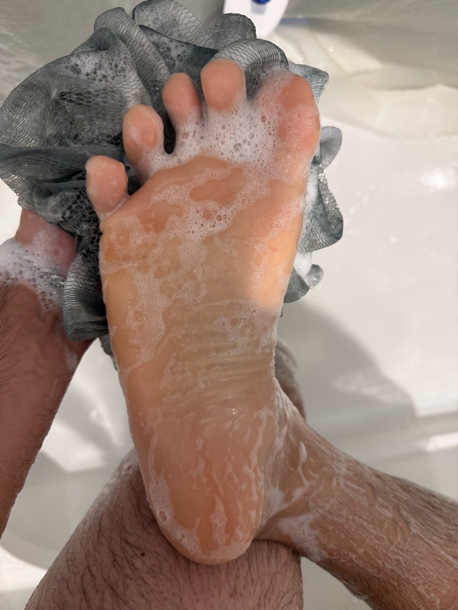 tinytoes71 tweet picture