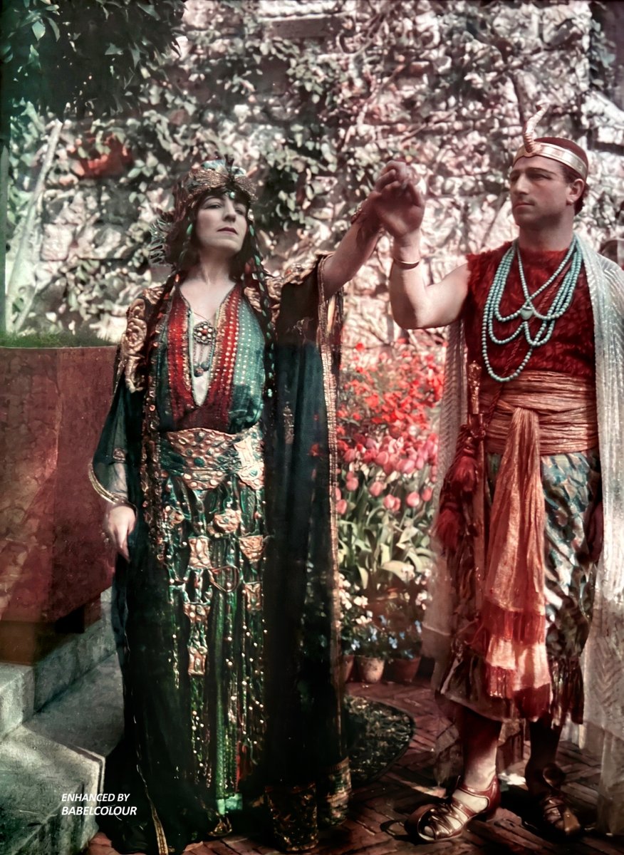 StuartHumphryes's tweet photo. Photographed in colour 119 years ago, I have cleaned this rare and remarkable Autochrome portrait of the great French actress Sarah Bernhardt, recreating her role of Cleopatra. 
She first appeared as the Egyptian queen in 1890, riviving and touring with the play for many years. This recreation shows her in 1907 at the age of 62.
It was taken using an early colour glass-plate process and isn't colourised.