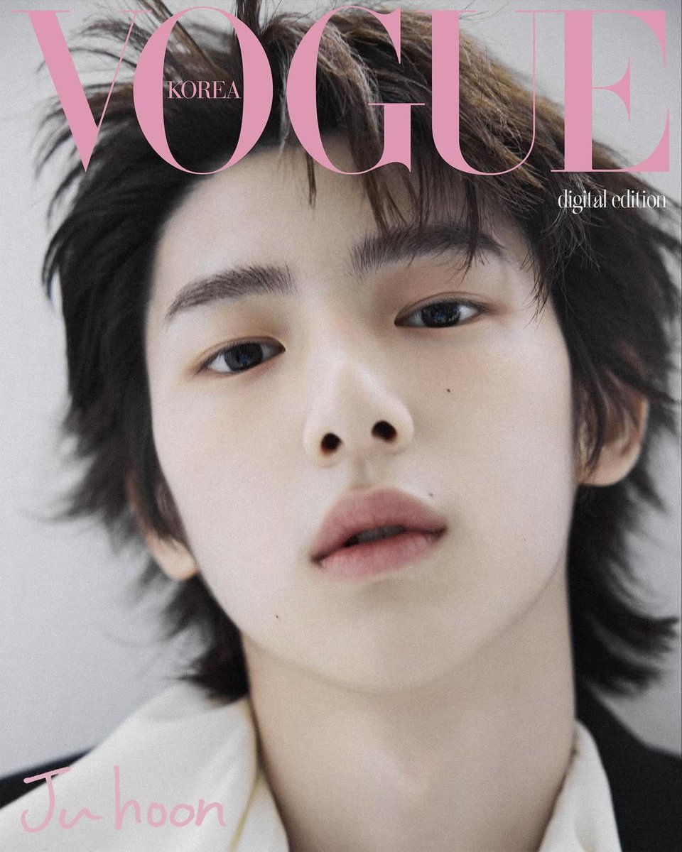 st4rtiss's tweet photo. juhoon for vogue was so perfect https://t.co/jNkH9xXJ3H