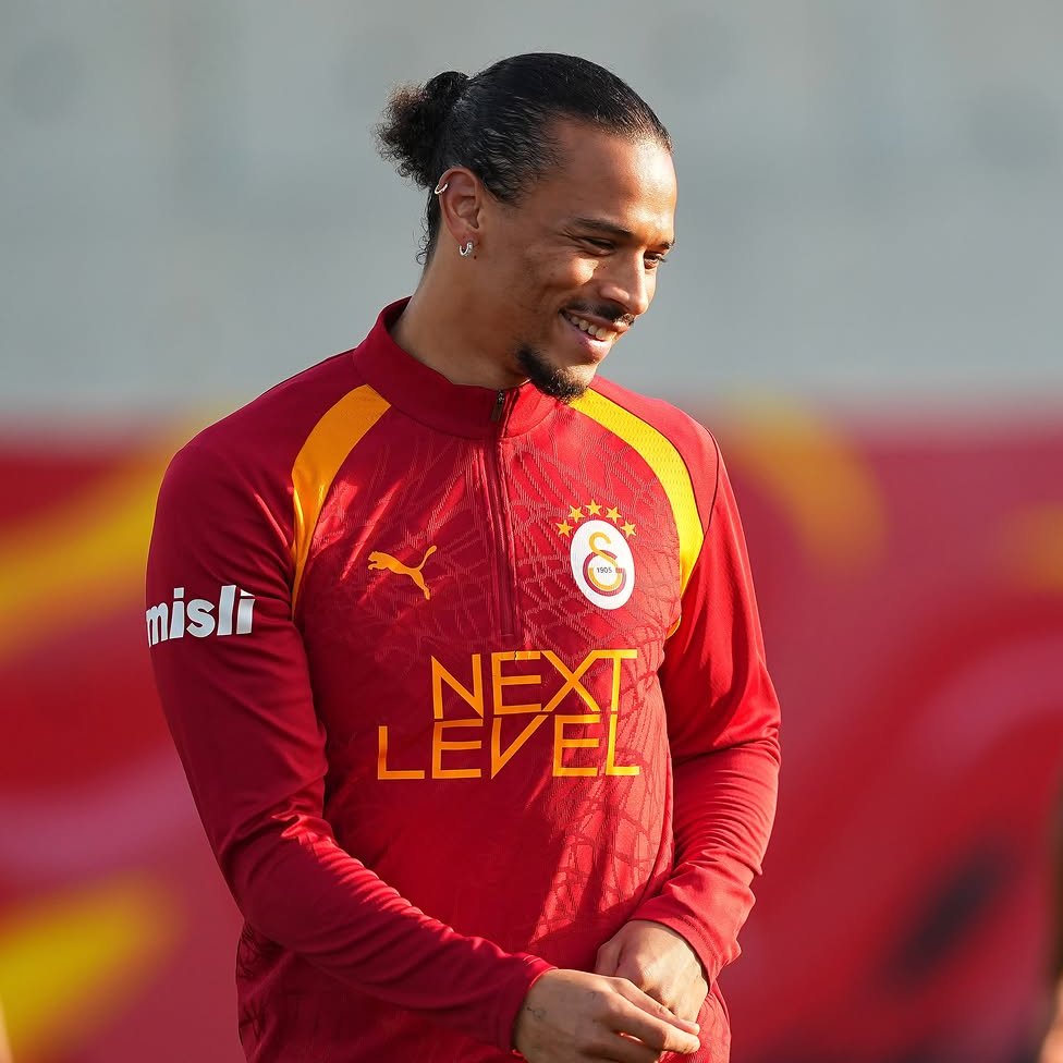 lemarcaspors_'s tweet photo. Leroy Sané'nin keyfi yerinde 😊 https://t.co/BZchlt3JmJ