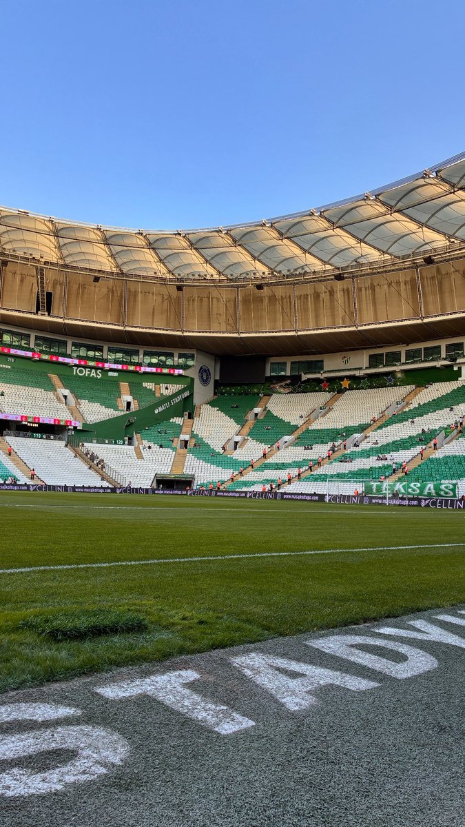 S3d3fTurhan's tweet photo. #bursaspor #matchday #futbol https://t.co/99KKnHKIe1