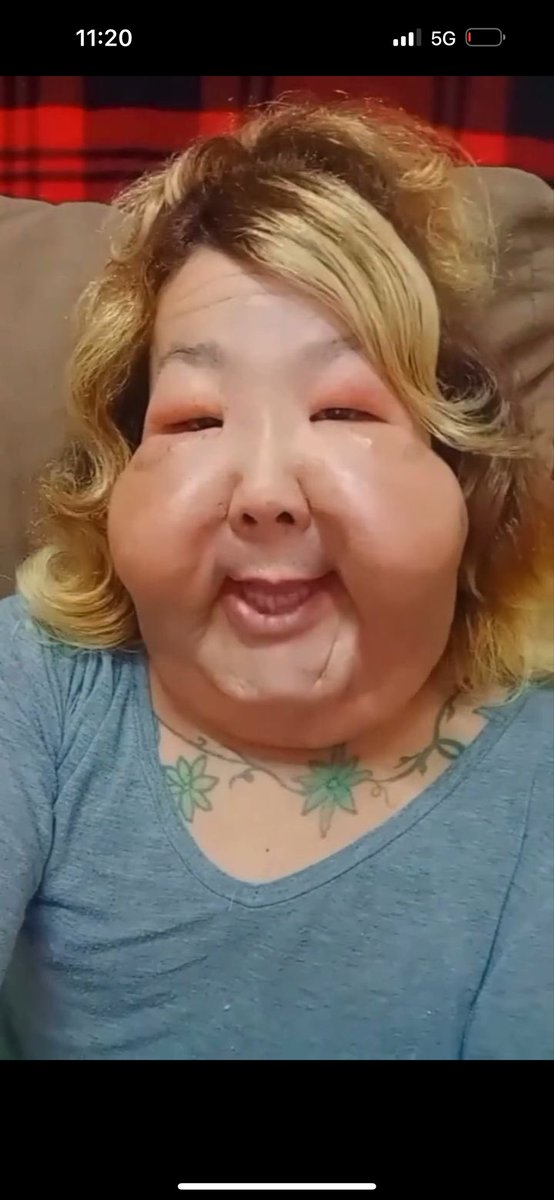 Nisrinan2ct's tweet photo. @AnonJ68 @thvsarchive Only p1gmin was coughed editing his hideous face stop projecting https://t.co/BlzixSlla4