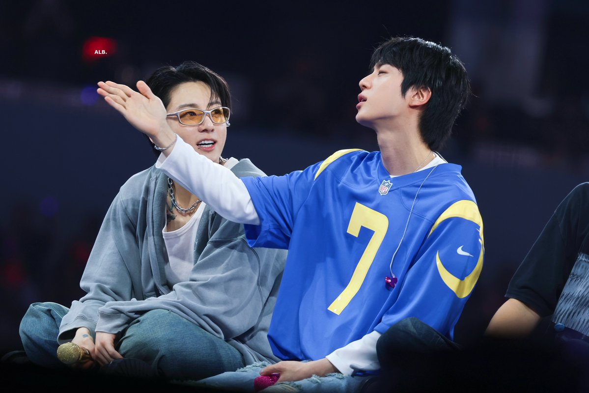 ALittleBraver92's tweet photo. 260902 HD 

#방탄소년단진 #김석진 #석진 #진 #BTSJIN #JIN 
#BTS_WORLDTOUR_ARIRANG
@BTS_twt https://t.co/q95DQ2mcvO