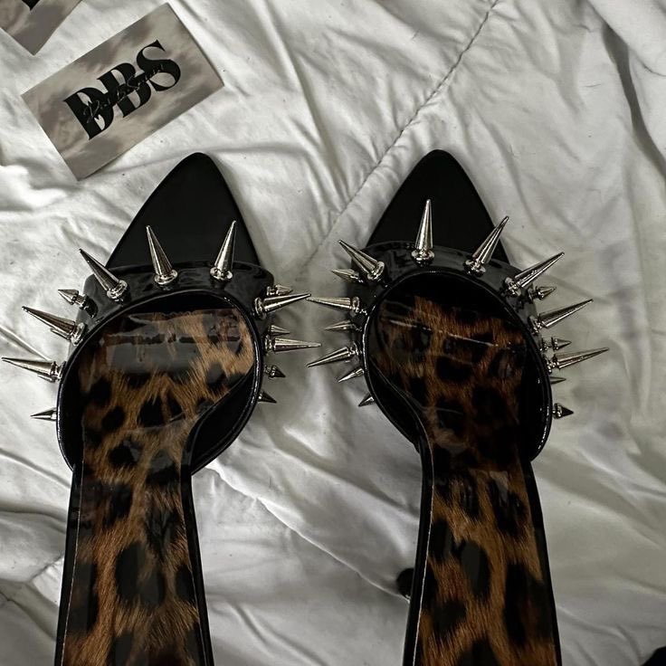 musesblueprint's tweet photo. Safe to say, I’m officially obsessed with spikes 🥲 https://t.co/W4epEsja70