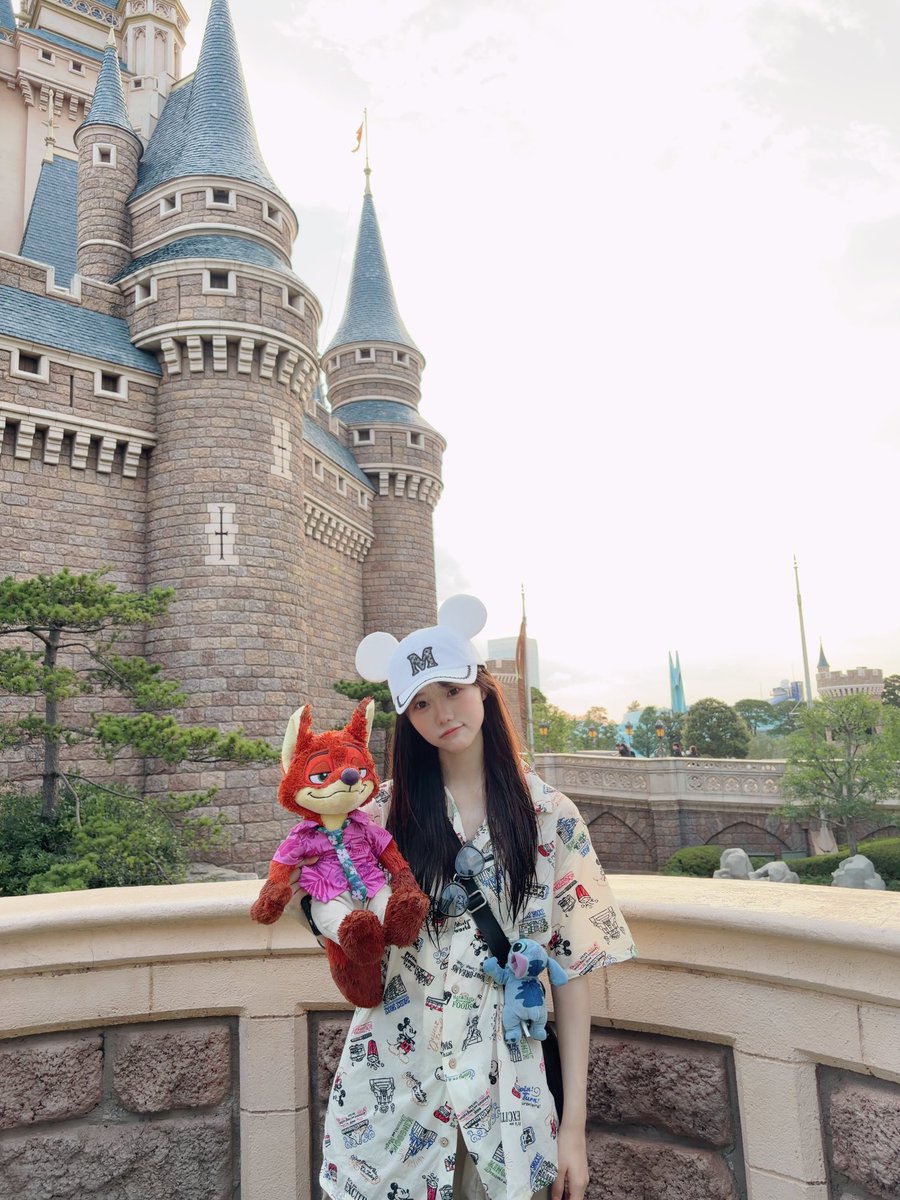 marin_ms_0329's tweet photo. おはよううちゅう！

今日は夢でおばけやしきのおばけになってました
1日って早いです気づいたら明日になってしまってます

そんな今日もむりせずほどほどになのです https://t.co/j0oud7Fq4O