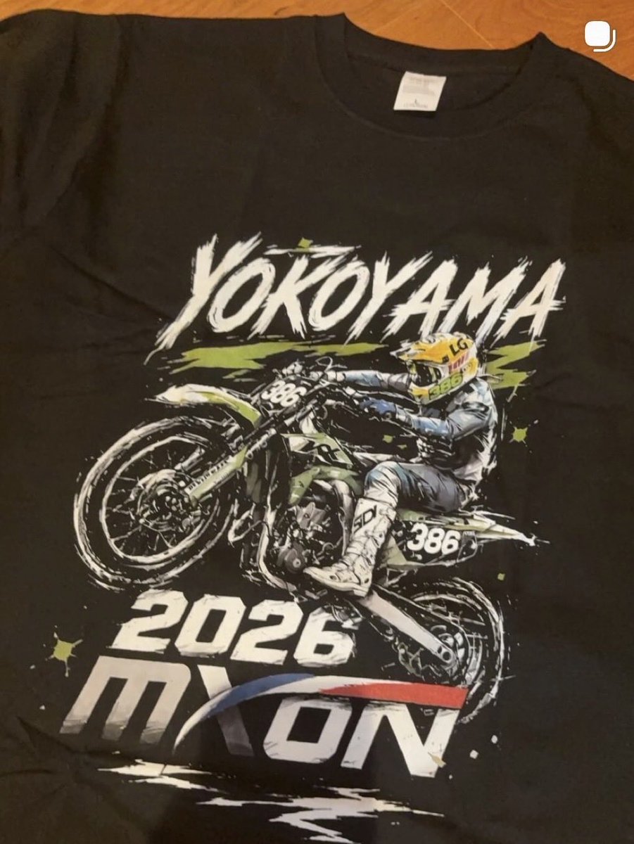 331Motocross's tweet photo. 今年のネイションズ日本代表に選ばれた横山遥希選手からネイションズ参戦に向けて皆さんにご協力のお願いの記事がアップされています。プライベート参戦でメカニックの渡航費や車両を運ぶレンタカーなどの費用が重なって大変な状況との事です。
皆さんのご協力をお願いします。https://t.co/GjT0yIl085 https://t.co/1oYKruwnNm