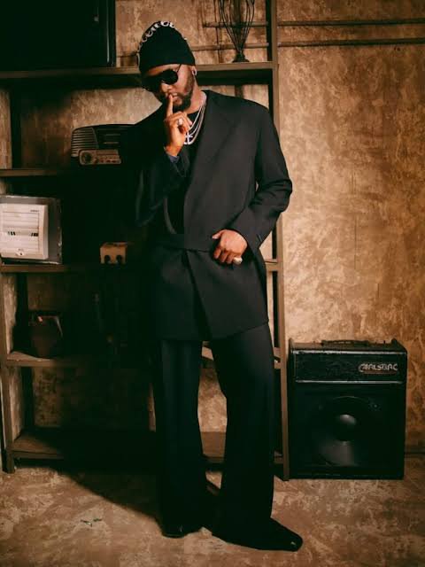 john65696_john's tweet photo. Consistency Is Harder Than
Making One Hit &amp; That’s
Exactly Why @KizzDaniel  Deserves More Respect. Over 10  Years In
The Game &amp; He Still Delivers.
Do You Think Any Artist Has
A Cleaner Catalog Than Kizz
Daniel? #VADDICTS #KizzDaniel
#Afrobeats #NigerianMusic
#MusicTalk https://t.co/BSPxgAy7ff