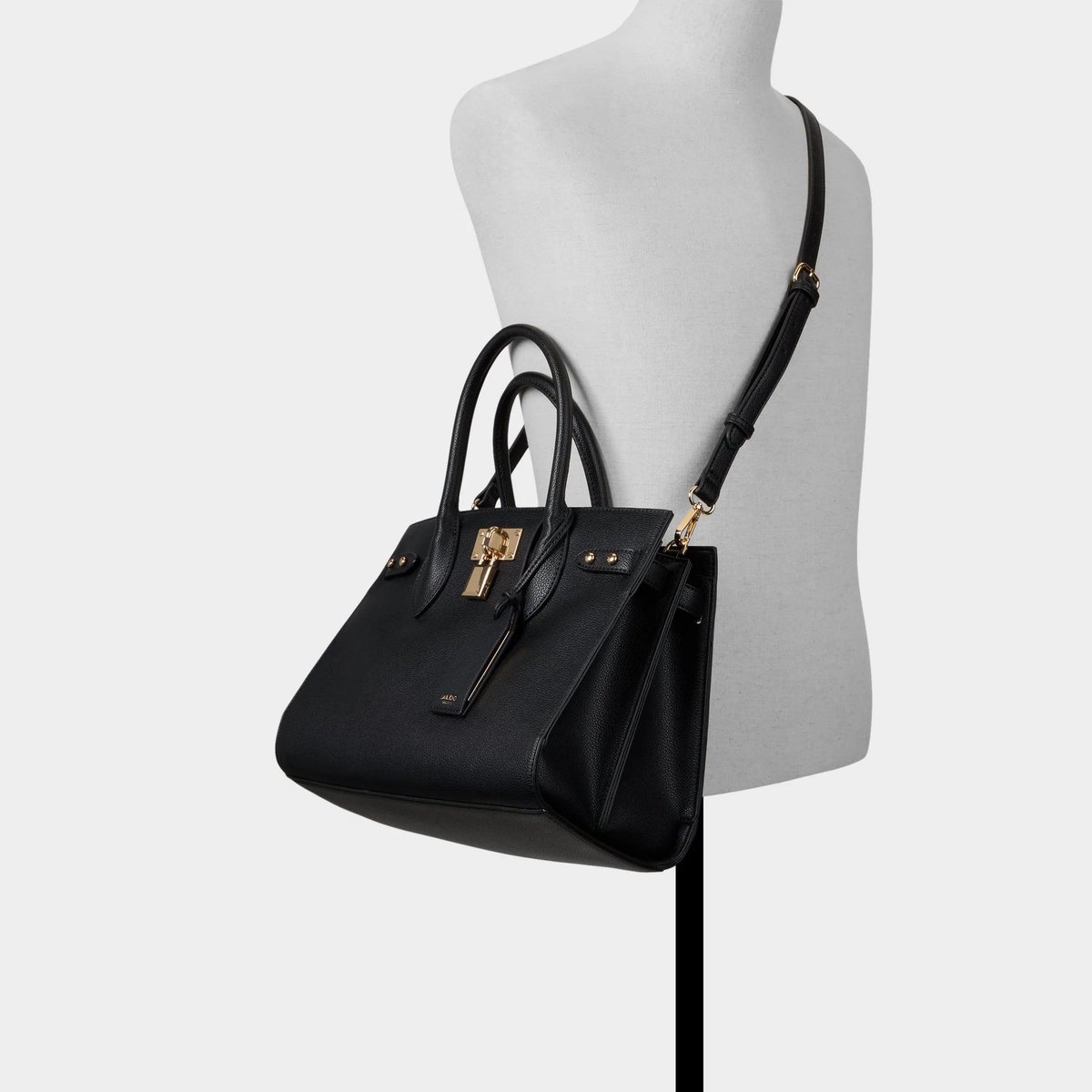 AUS_CLOSET's tweet photo. Please Repost🙏
ALDO
N155,000 https://t.co/VyghAZK6E6