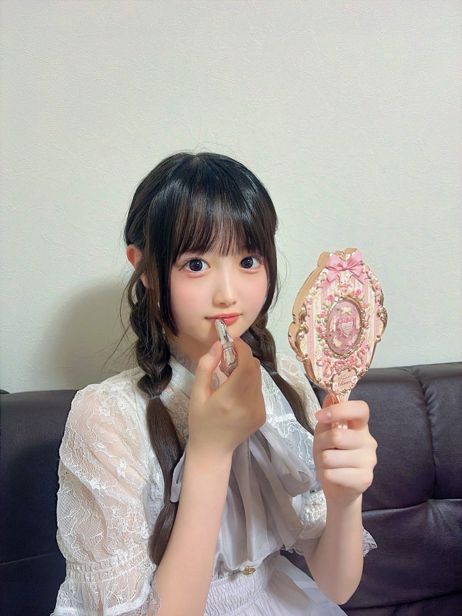 Pastel__ai's tweet photo. みてみてお気に入りのミラー꒰´꜆ᴖ⩊ᴖ꜀`꒱🪞♡
可愛くなーれっ🪄⟡.·*.
#flowerknows https://t.co/TjcRoO2qaQ