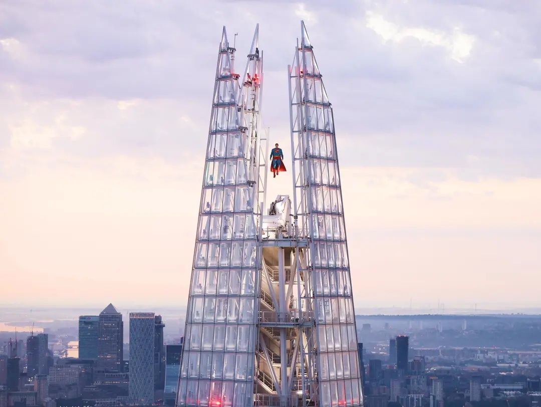 SupermanHomepge's tweet photo. #DidYouKnow September 3 is #SkyscraperDay. https://t.co/9ShMmHM86r