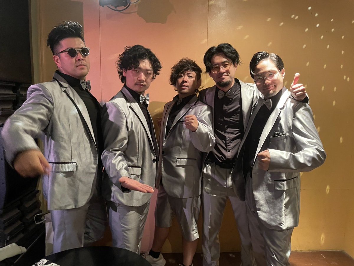 teaALAL's tweet photo. シアワセライブだったなぁ
今じゃ娘が心配して一緒に来てくれるけど
娘もいっぱい楽しんでる
出会った頃とは人数もひとも変わり続ける素敵なお客様たちだけど
どんどんパワーアップする素敵な音と笑顔に包まれる空間
あぁホントに良いチーム
ありがとうございました
#ビルモン
#getbillmonkeys https://t.co/bIfkAviRuM