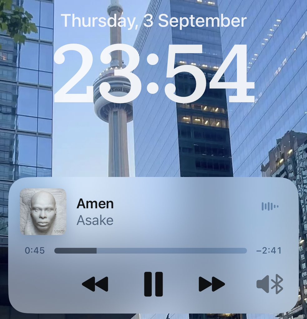 theracheloby's tweet photo. Have you listened to M$ney album by @asakemusik 💕🤍✨💐🧘‍♀️🔥🫶💐🎶💰💰🎶 https://t.co/xCSEqwJteD