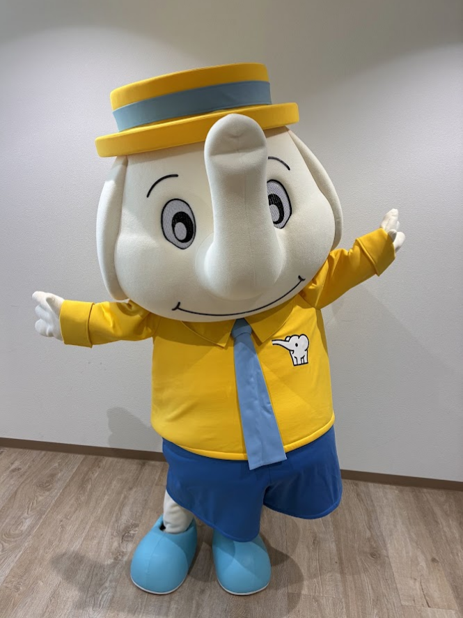 zojirushi_JPN's tweet photo. おはぞう～🐘

金曜日の朝は
なんだかワクワクしちゃうぞう〜🎉

1週間お疲れさま！本当にえらいぞう！

今日も笑顔で行ってらっしゃい😊

#おはぞう 
#象印のぞうさん 
#きょうをだいじに https://t.co/01sdWj1dgd