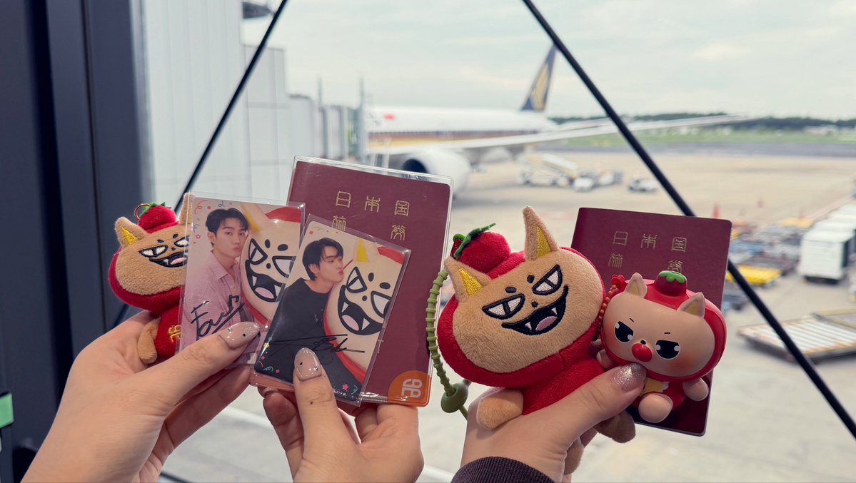 m_is_amadeus's tweet photo. ……✈︎……SIN🇸🇬

たのしみ！

#GMMTVFANDAY32SG
#ForceBookTomafoxXFanday32SG https://t.co/l1wFAxGKae