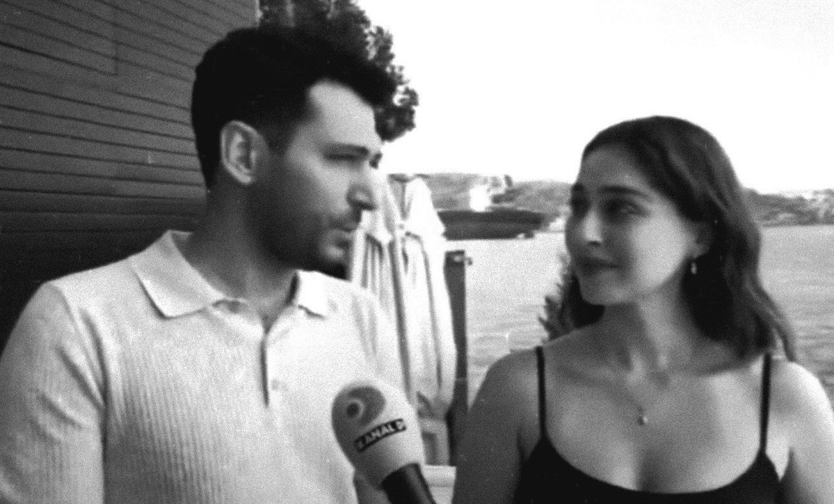 2lValentina's tweet photo. اموووووووت اموووووت فيهم😩
#güllervegünahlar #Cemmur https://t.co/VF66EFX9Kh