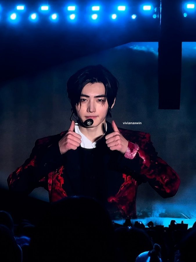 jlcore_'s tweet photo. 𝙼e fui corriendo para el #ne𝖛e𝚁𝑚ōre慟哭𝐅𝐕𝐓𝓔 listo para verlos en el escenario y cantar a todo pulmón las 𝑐anciones que me aprendí, además, tengo por ahí a alguien que quiero ver en el  #𝐛l𝗈꯭dy𓈀𝐋o͞s·𝐀nge𝓁ǝs.

𝕝ovǝ, Jαye͞el𝕚ǝ𓏧♡ ! https://t.co/5khrVrEeDM