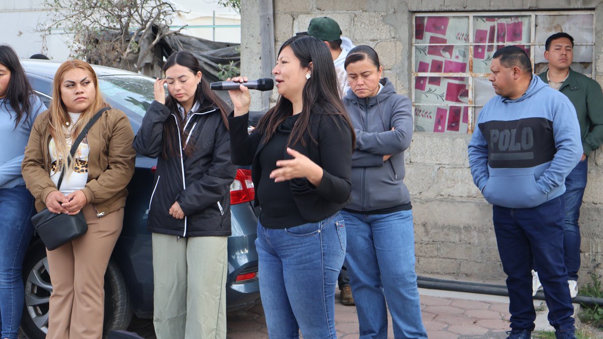 ALauraSB's tweet photo. 🔴Se dio inicio el adoquinamiento de la calle Arista, ubicada en Cañada Morelos; infraestructura clave que une a la ciudadanía con el gobierno municipal.

#AnaLauraSánchezBenítez
#UnidadLuchayProgreso
#CañadaMorelos https://t.co/7pmObDiIFF