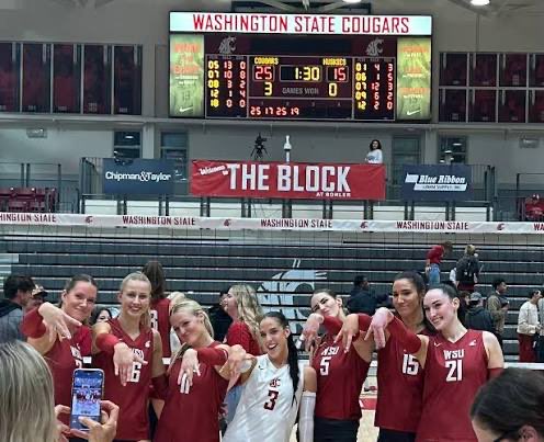 gocougs123's tweet photo. Thursday vibe! #dubsdown https://t.co/3YQYxrDfx9