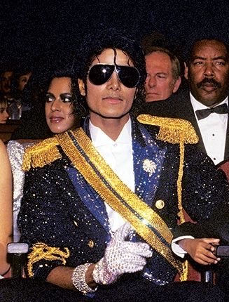 1984grmmys's tweet photo. just gorgeous and sparkly <3 https://t.co/0wzoOzikgi