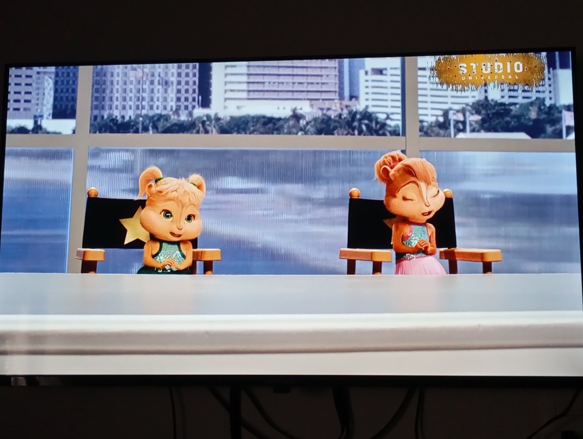 Jeancarlos_Arbo's tweet photo. Sigues viendo Alvin y Las Ardillas: Aventura Sobre Ruedas Brittany (@maestragabycard) #GabyCardenas y Eleanor (@dulcegue) #DulceGuerrero #AlvinyLasArdillasAventuraSobreRuedas #20thCenturyFox #Regency #StudiosUniversal https://t.co/S4SfRwGFFL