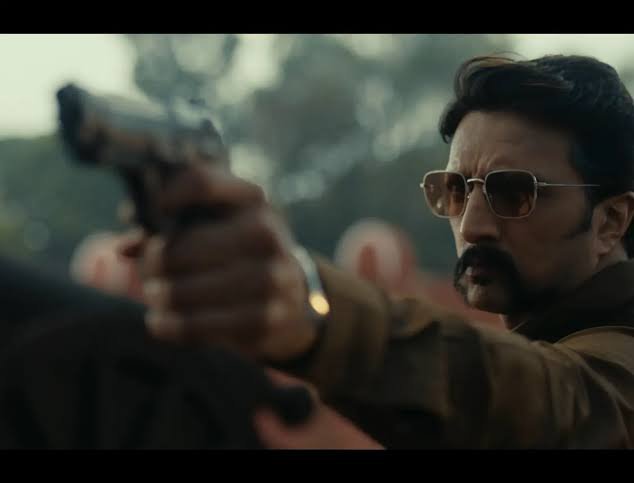 BAADSHAHcult1's tweet photo. Who and why the fuck is everyone crying and saying @KicchaSudeep doesn't look good without beard ?
He actually looks killer I would say no one else could look this killer with the moustache, stop crying and just wait for him to shut all your mouth
#devaraaya https://t.co/upNh1PZjWw