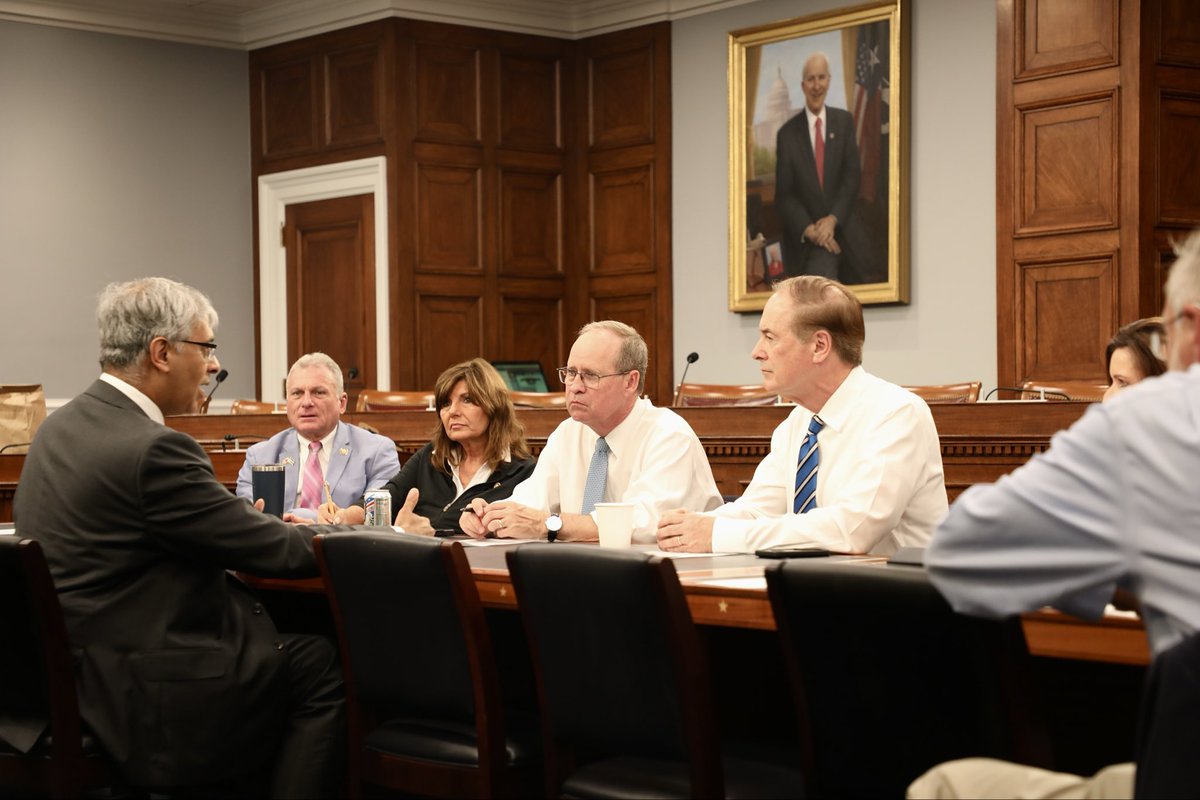 GOPDoctors's tweet photo. American leadership in medical innovation starts with a strong NIH. From cancer breakthroughs to Alzheimer’s research, sustained interest in innovation saves lives and keeps the U.S. at the forefront of discovery. That’s why the GOP Doctors Caucus was honored to meet with @NIHDirector_Jay this week to learn more about the incredible scientific advances that are made possible through robust NIH leadership and funding.
