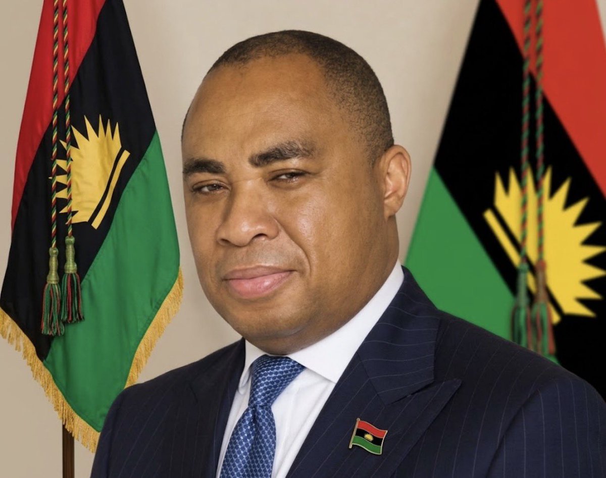 HighChiefOkoro's tweet photo. This idiot, Ikemefuna Okeke took the wrong job.

He’s scammed in Congo and other countries without being exposed. He took the job that’s way bigger than what he can handle.

The werey is now locking the comment section of his post and deleting present and old posts from his page.

The biggest loser in all of this remains Atiku Abubakar.