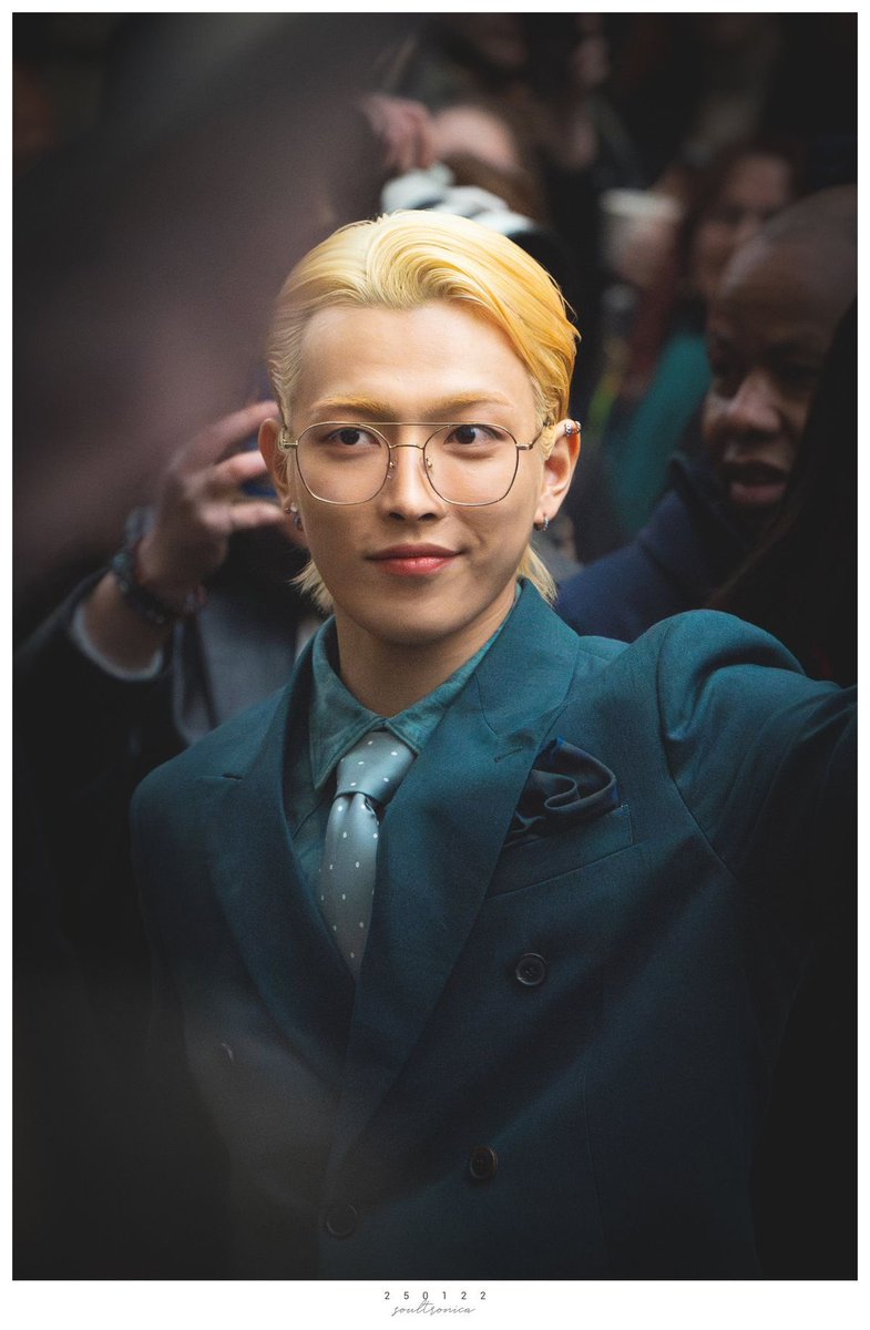 popara_x's tweet photo. it’s missing blondejoong hours 😔 https://t.co/yZ0j3jQp6U