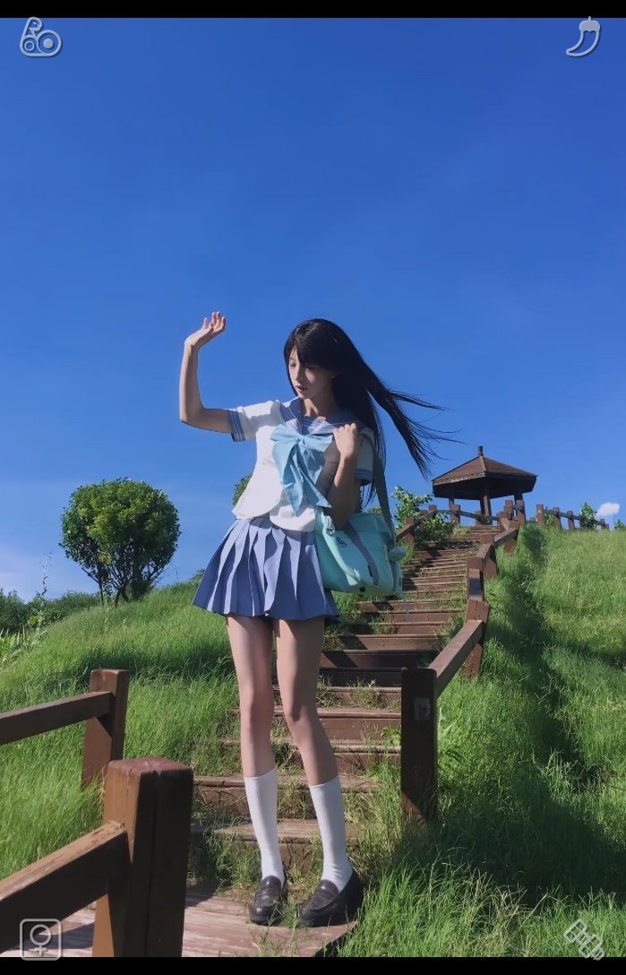 DayyahAzman's tweet photo. 🖐Gathering wild berries, our backpack brimming with each gorgeous view—it instantly stirs a longing for you by my side, to soak in that serene, tranquil loveliness together, hand in hand. https://t.co/hnpwCY4hWu
