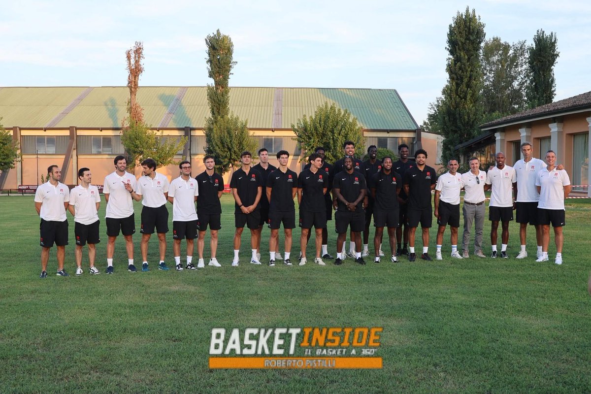 basketinside360's tweet photo. La UNA Hotels si presenta alla città, obbiettivo mantenere la serie A - https://t.co/8ocCoX76KN https://t.co/CVXsHejRj8