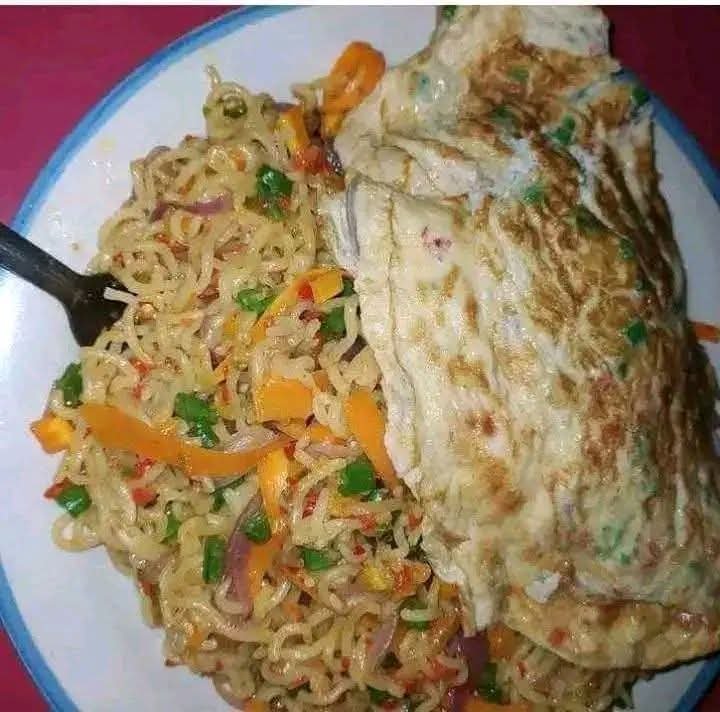BridgetDeebom's tweet photo. Am this kind of person that doesn't like Indomie and egg, but I try eating it today

Well, is good. https://t.co/8Pws2FvToo