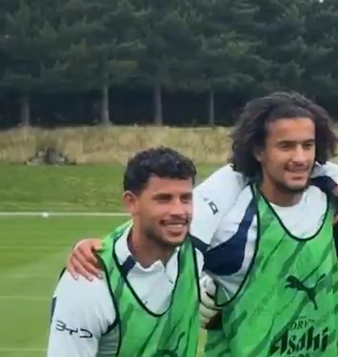 JIGGY10089's tweet photo. @ManCity Guess who is back 
Huncho Nunes!! https://t.co/jACjqCWO1D