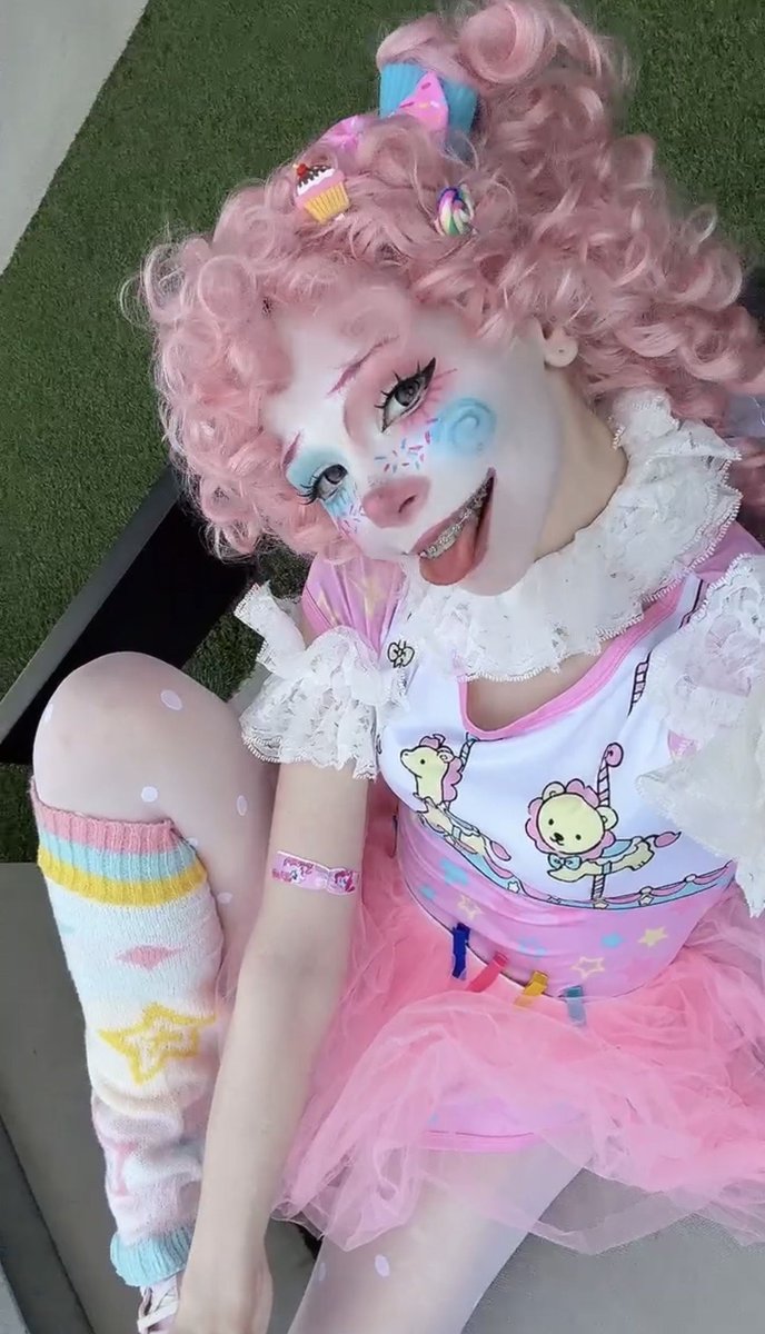 pockycats's tweet photo. pockyclown https://t.co/H0tRCmrmWS