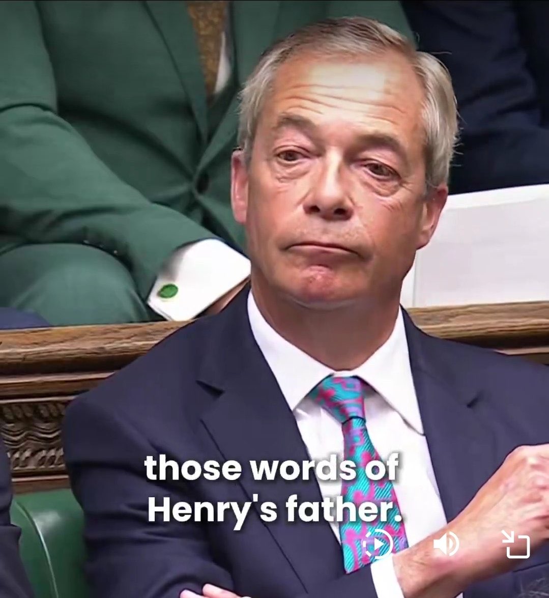 King0243_PJC's tweet photo. Arrest Nigel Farage now! https://t.co/pdfoPmgBLB