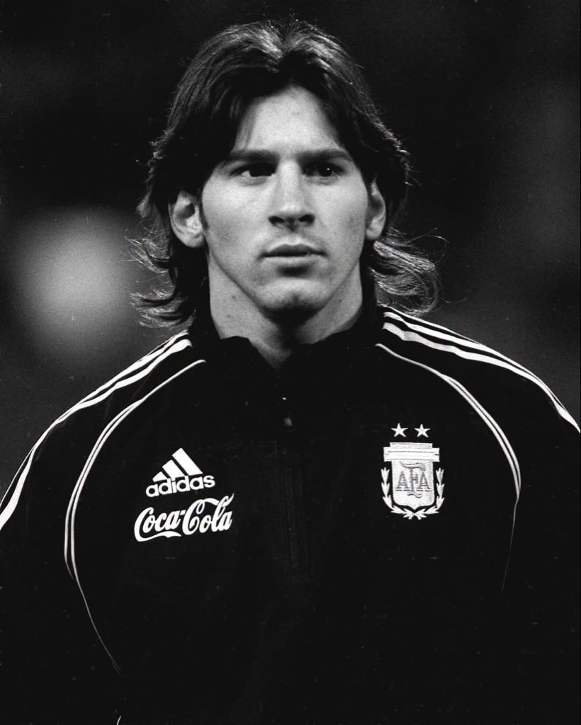 leomessifanclub's tweet photo. Infinita la gratitud, infinito el orgullo, infinito Leo. 🇦🇷♾️ https://t.co/S5b6vJfe1C