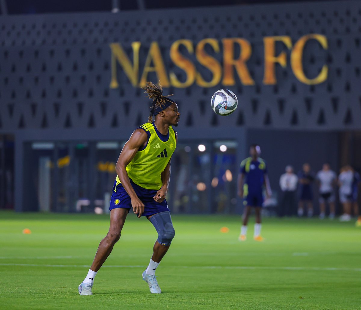 AlNassrFC's tweet photo. الأعيـن تترقّـب 💛 https://t.co/tRsakw9990