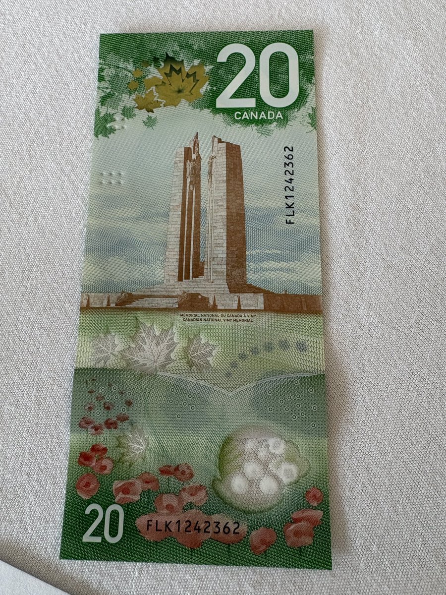MadelnCanada's tweet photo. Here is a close up of Canada’s new $20 bill depicting King Charles III, Vimy Memorial 👀🇨🇦

Photo via @judyatrinh https://t.co/UBUI6wmAd2