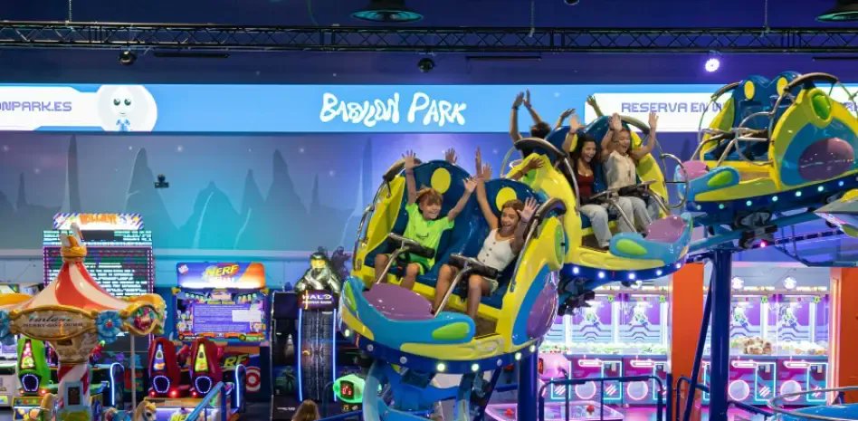 mundodeportivo's tweet photo. 🔵🔴 El Barça tendrá un pequeño parque de atracciones en el Spotify Camp Nou

https://t.co/XDGgrE0xlL https://t.co/RDd0lzrM5z